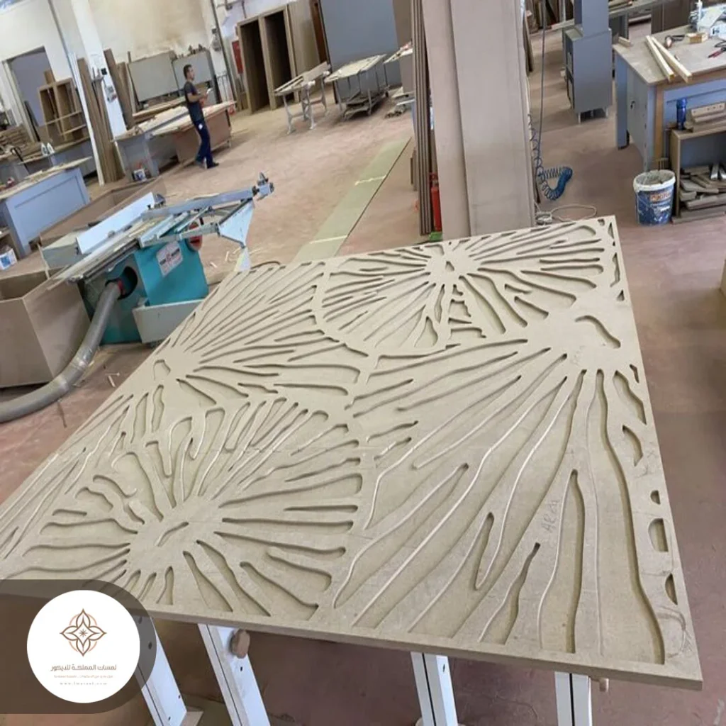 خشب حفر جدران غرف نوم القطيف