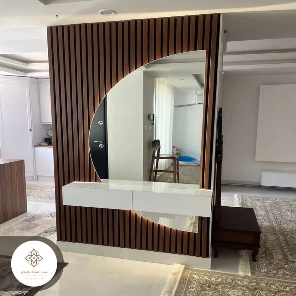 ديكور مرايا غرف نوم رأس تنورة